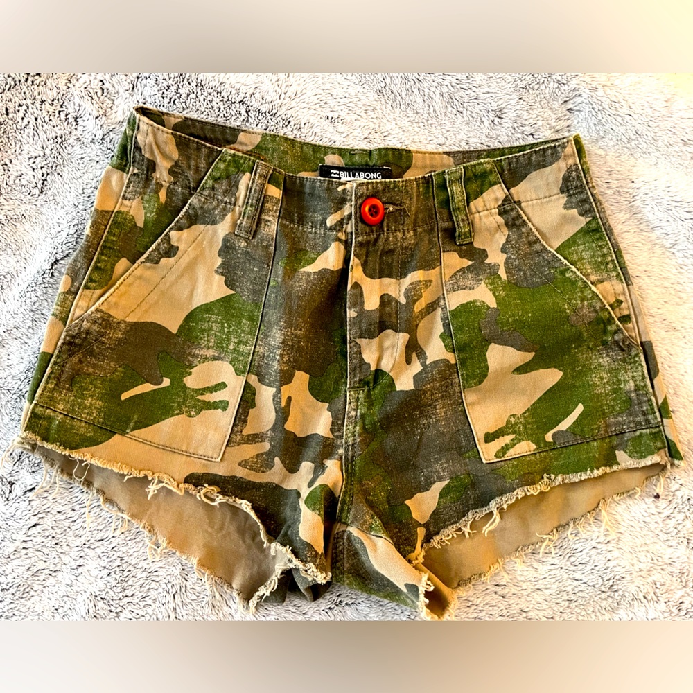 Billabong camo high-rise cutoff shorts.